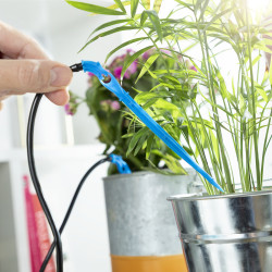 Système d’Arrosage Goutte-à-goutte Automatique pour Pots Regott InnovaGoods Gartenschläuche und Sprenkler